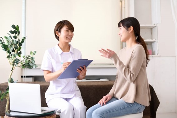 歯科医院で相談するイメージ